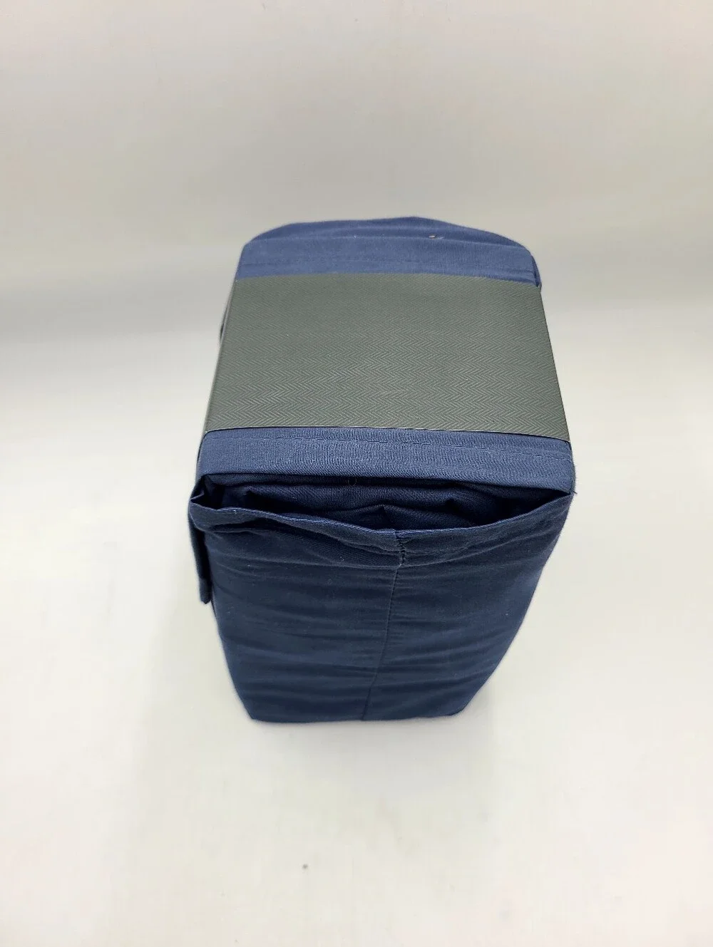 Threshold Ultra Soft Fitted Sheet 300 Thread Count - Metallic Blue King